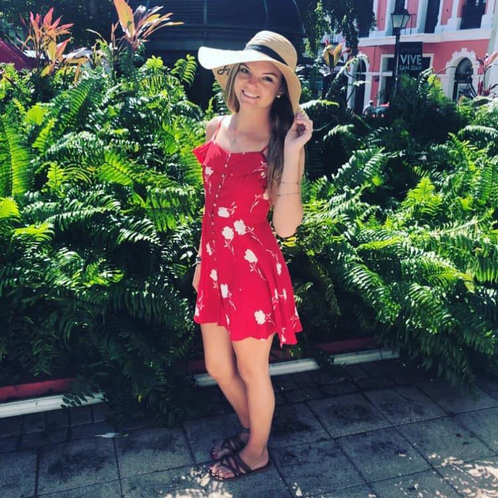 Meet your Posher, Alisseia